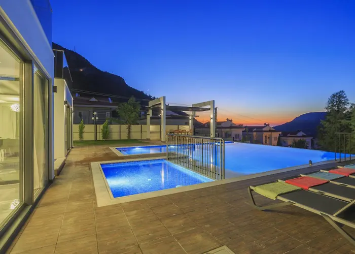 Kanada Ovacik פאטהיה