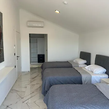 Kanada Ovacik فيلة *